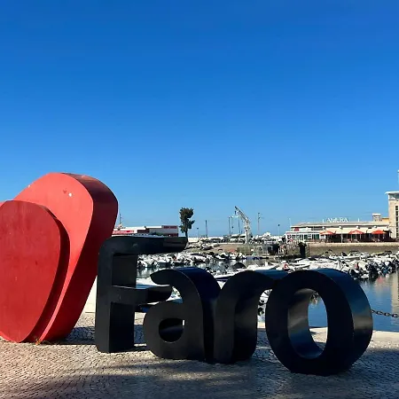 Studium M * Faro